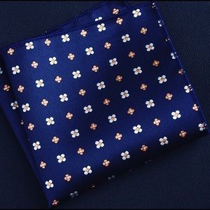 Blue patterned pocket square